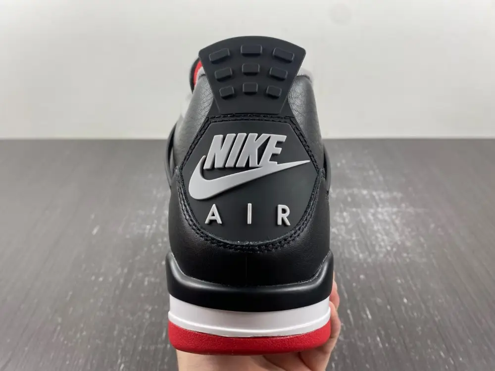 Jordan 4 Retro Bred 