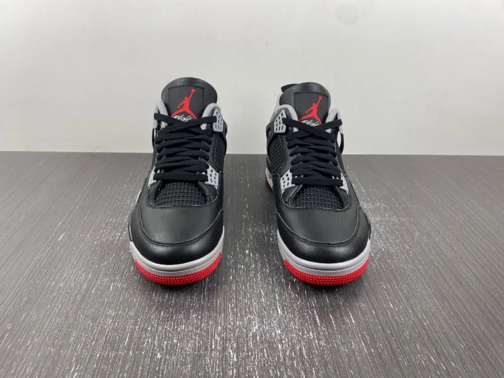 Jordan 4 Retro Bred 