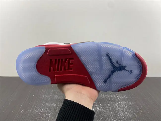 Air Jordan 5 “Fire Red”  DFAAF1218