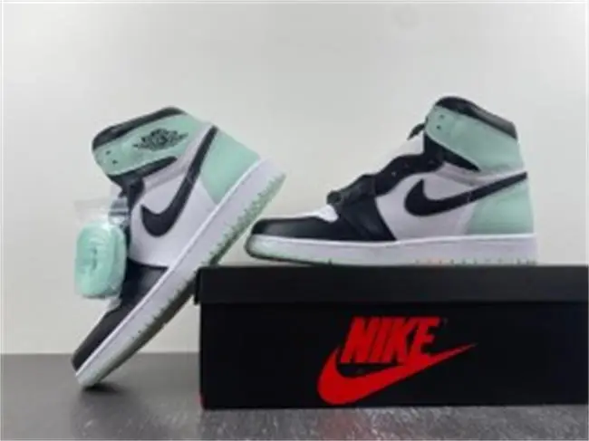 AIR JORDAN 1 RETRO HIGH OG NRG AJ1 861428 