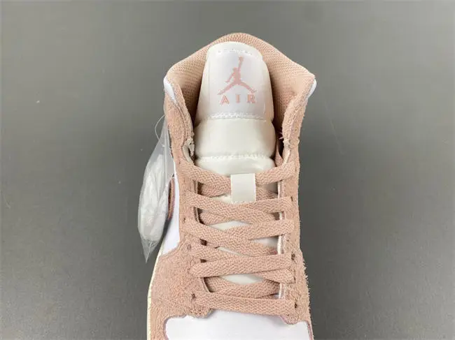 AIR JORDAN 1 MID SE 