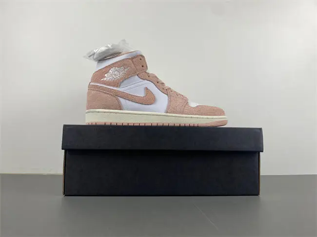 AIR JORDAN 1 MID SE 