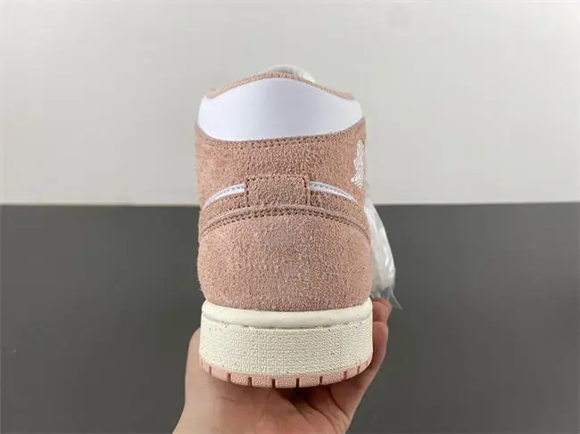 AIR JORDAN 1 MID SE 