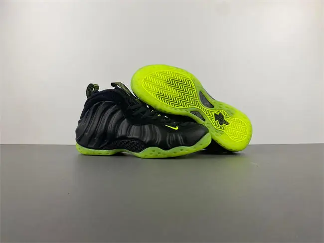 Nike Air Foamposite One “Volt”  AEDF856