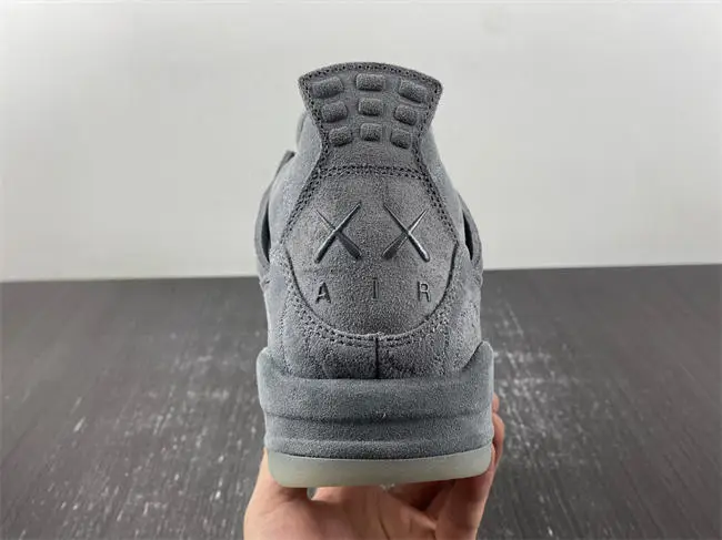 Jordan 4 Retro Kaws 