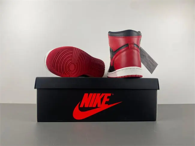 Air Jordan 1 High ’85 “Bred” Color: Black Varsity Red-White 