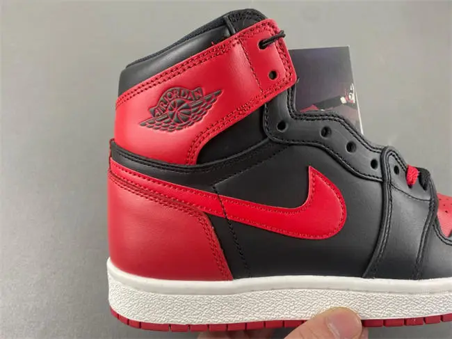 Air Jordan 1 High ’85 “Bred” Color: Black Varsity Red-White 