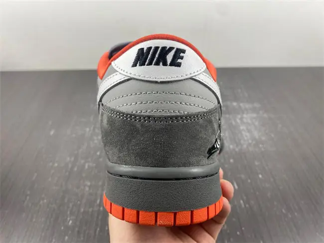 Nike SB Dunk Low 