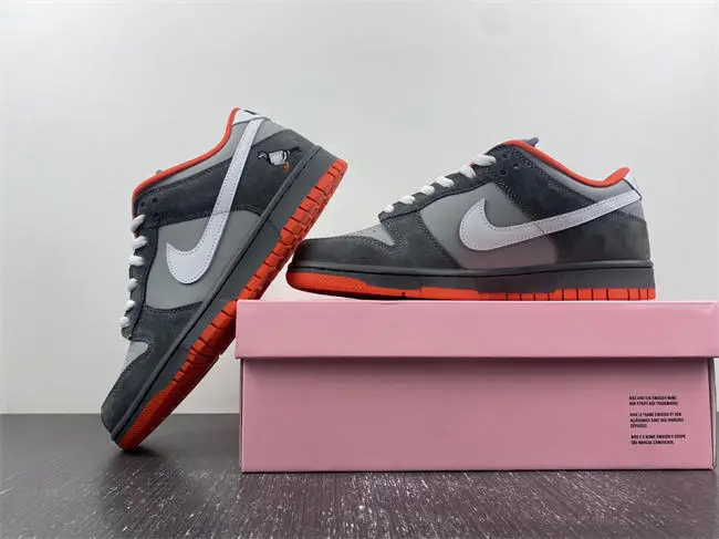 Nike SB Dunk Low 