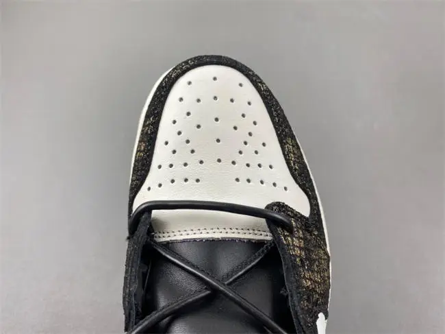Air Jordan 1 High OG “Xuanwu” LB3165 