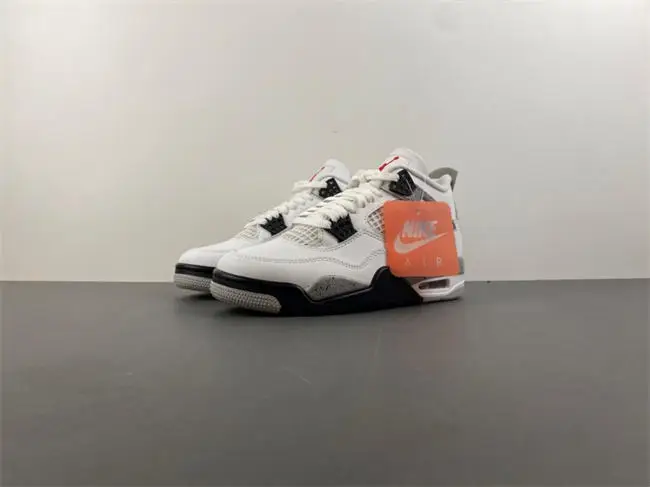 Air Jordan 4 “White Cement” 