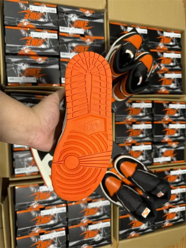 Air Jordan 1 High OG “Shattered Backboard” 