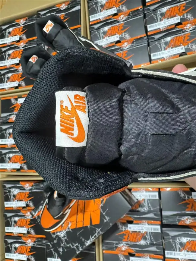 Air Jordan 1 High OG “Shattered Backboard” 