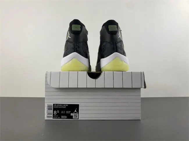 Air Jordan 11 “Sneaker 