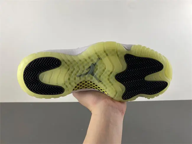 Air Jordan 11 “Sneaker 