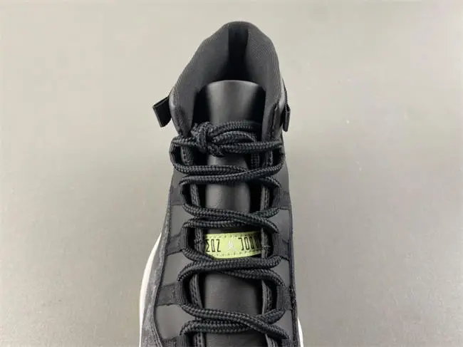Air Jordan 11 “Sneaker 