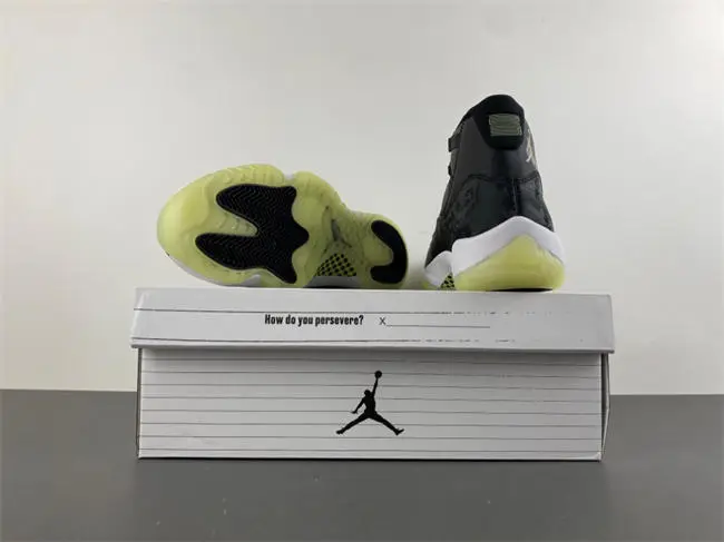 Air Jordan 11 “Sneaker 
