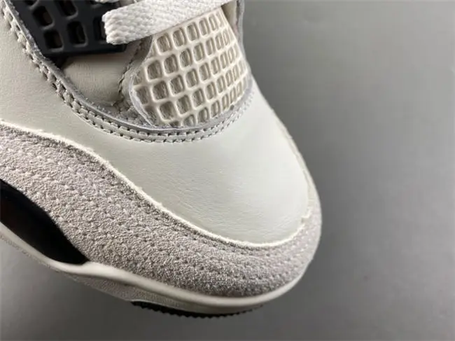 Air Jordan 4“Flight Club”  Sail Black-University 