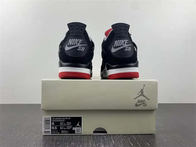 Jordan 4 Retro Bred (2019) 