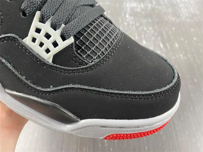 Jordan 4 Retro Bred (2019) 