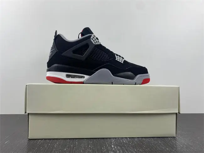 Jordan 4 Retro Bred (2019) 