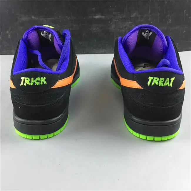 Nike SB Dunk Low Night of Mischief Halloween 