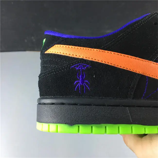 Nike SB Dunk Low Night of Mischief Halloween 