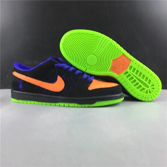 Nike SB Dunk Low Night of Mischief Halloween 