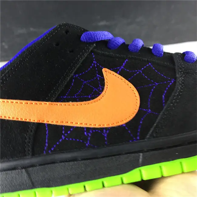 Nike SB Dunk Low Night of Mischief Halloween 