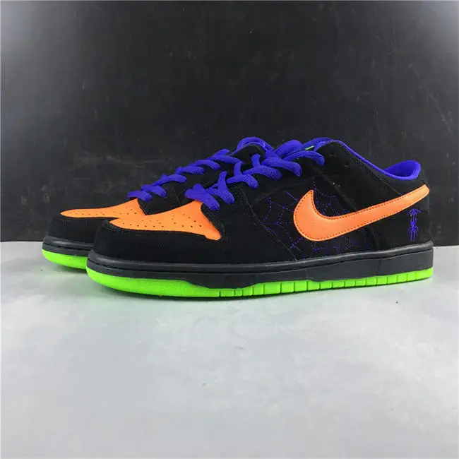 Nike SB Dunk Low Night of Mischief Halloween 