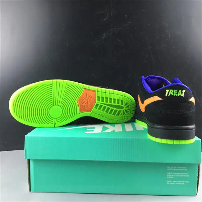 Nike SB Dunk Low Night of Mischief Halloween 