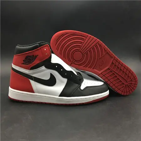 Jordan1 Retro Black Toe 