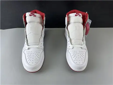 Jordan1 Retro Metallic Red 