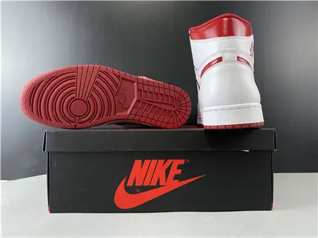 Jordan1 Retro Metallic Red 
