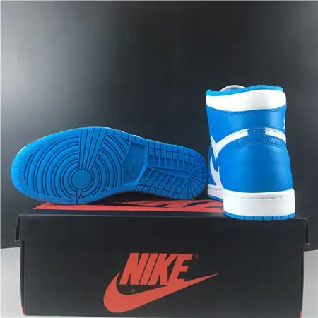 Jordan1 Retro UNC 