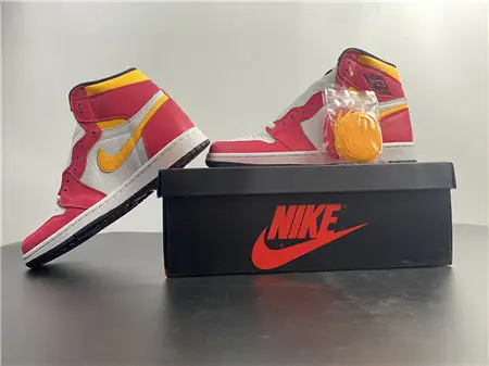 Jordan1 OG Light Fusion Red 