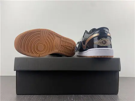 Jordan1 Retro Black Gold Patent 