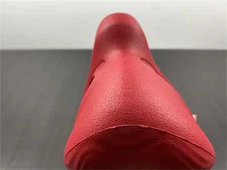 ADIDAS YEEZY Foam RNNR Vermillion 