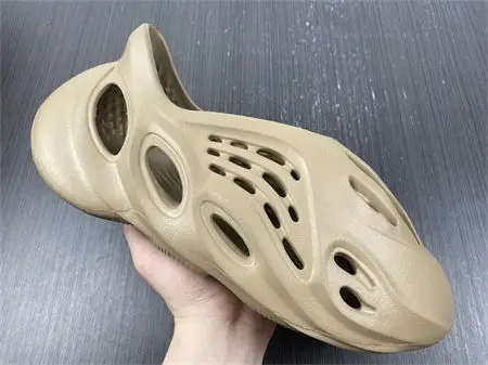 ADIDAS YEEZY Foam RNNR Mist 