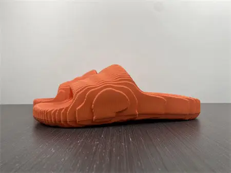 ADIDAS New Colleettion 