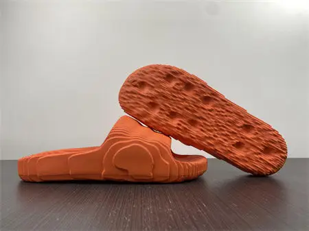 ADIDAS New Colleettion 
