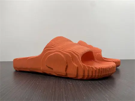ADIDAS New Colleettion 