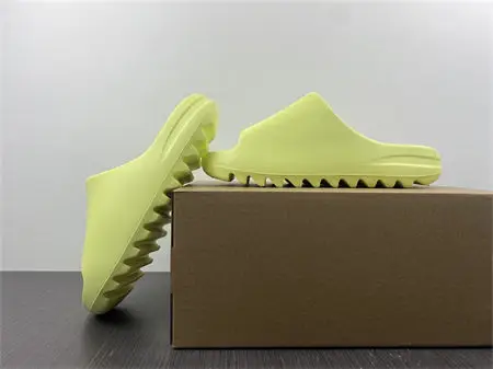 Adidas Yeezy Slide Glow Green 