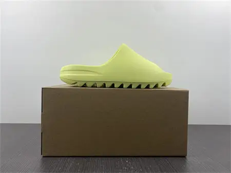 Adidas Yeezy Slide Glow Green 