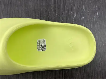 Adidas Yeezy Slide Glow Green 
