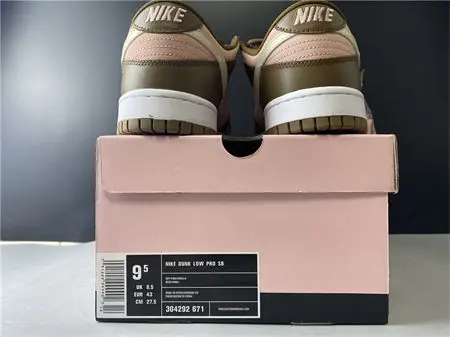 Nike Dunk SB Low Stussy Cherry 