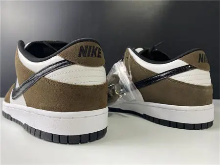 Nike SB Dunk Low White Black Trail End Brown 
