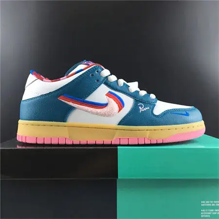 Nike SB Dunk Low 