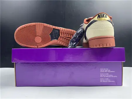 Nike SB Dunk Low Pro Hennessy 