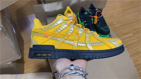 Nike Air Rubber Dunk Off-White University Gold 